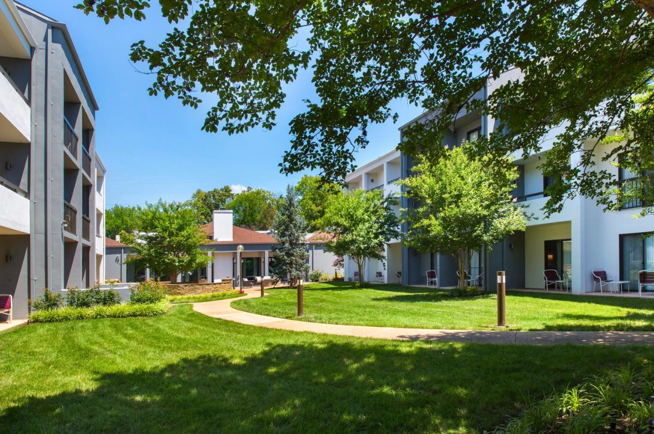 Courtyard By Marriott Dulles Airport Herndon/Reston Екстериор снимка